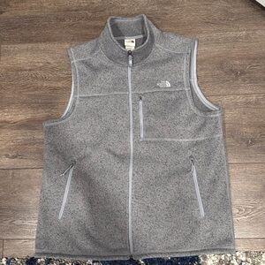Men’s North Face Vest